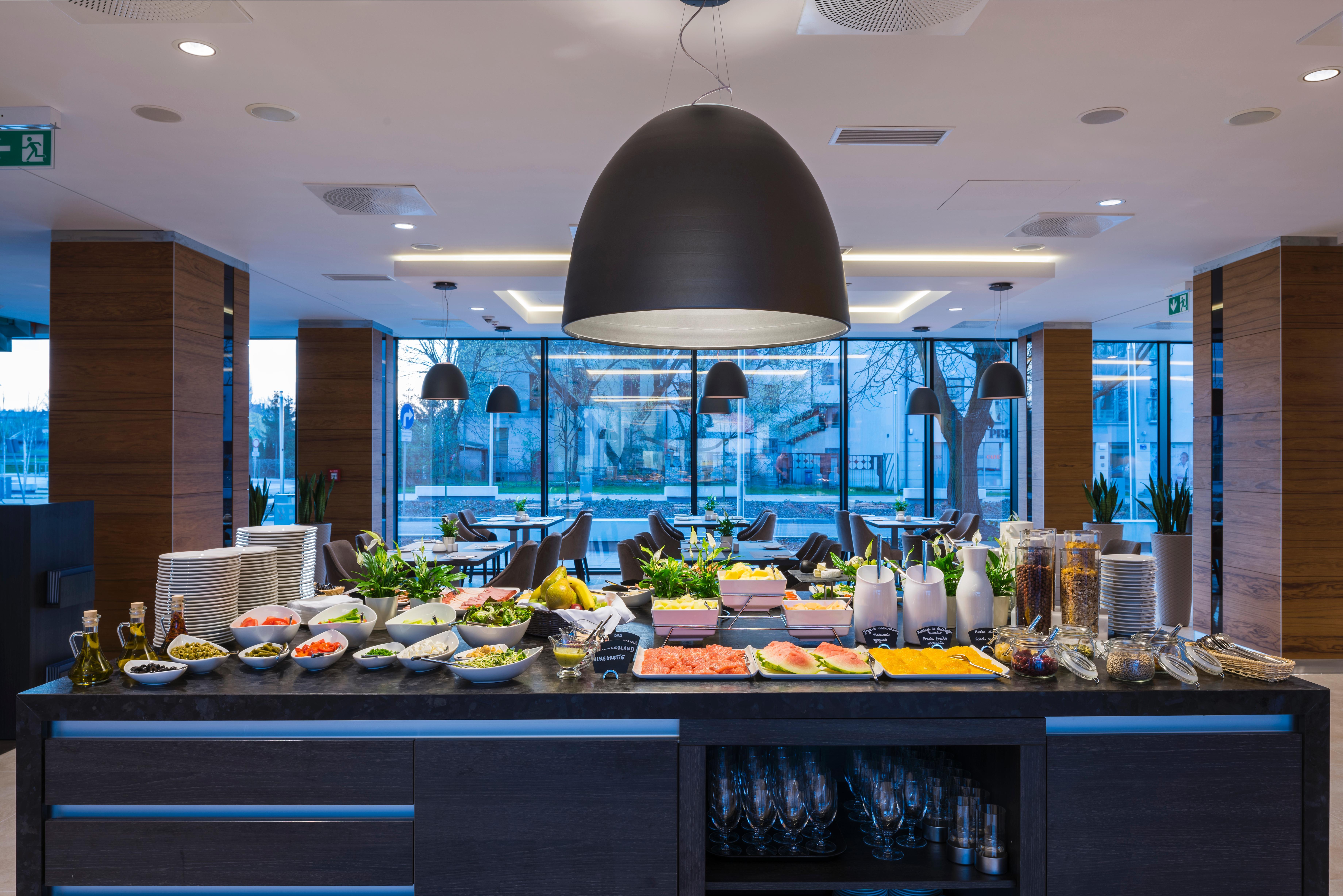 Q Hotel Plus Krakow — Fotos 1